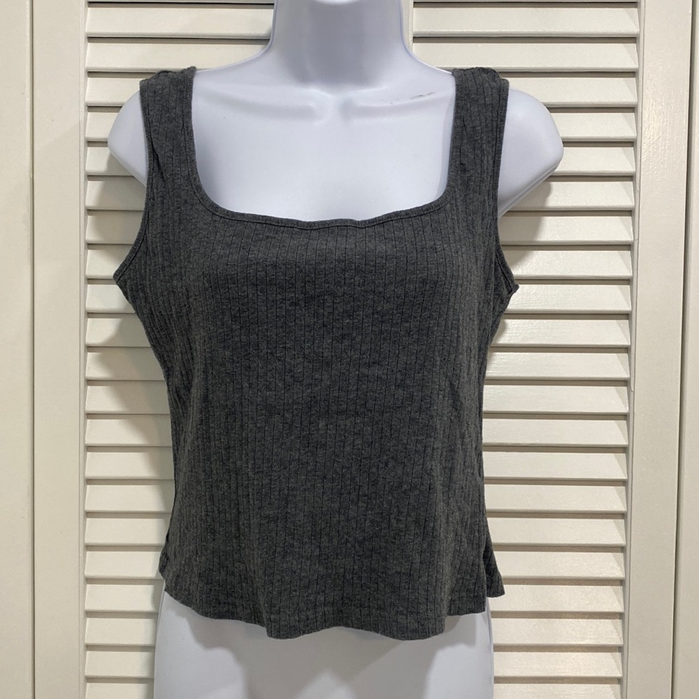 Grey tank top